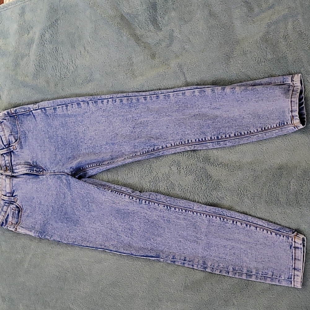 Acid wash jeans